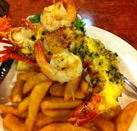 The Cray Seafood  Grill Restaurant - Accommodation Georgetown