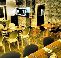 The Swae  Ivy - Bar  Restaurant - Accommodation Georgetown