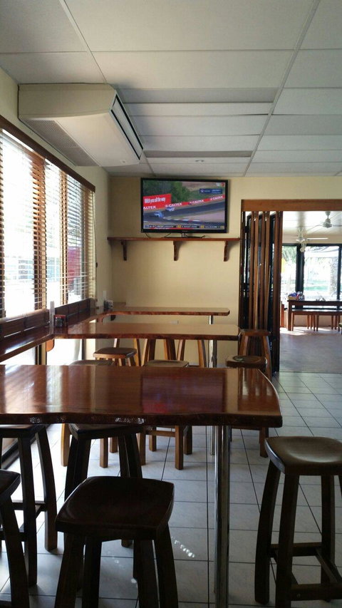Channel Inn Bar And Bistro - Accommodation Georgetown 4