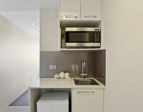 CBD Executive Apartments - Accommodation Georgetown 5
