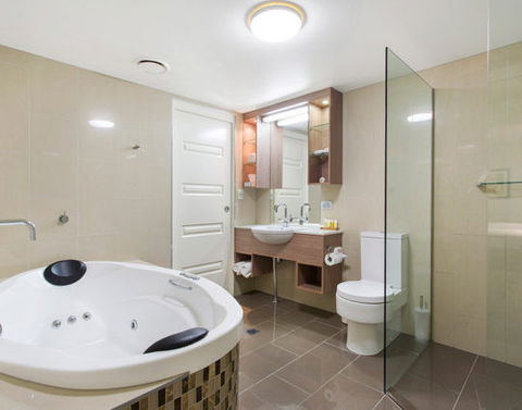 CBD Executive Apartments - Accommodation Georgetown 10