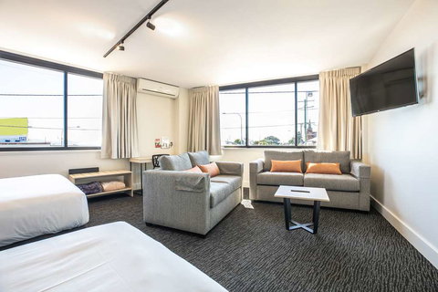 Chardons Corner Hotel - Accommodation Georgetown 3