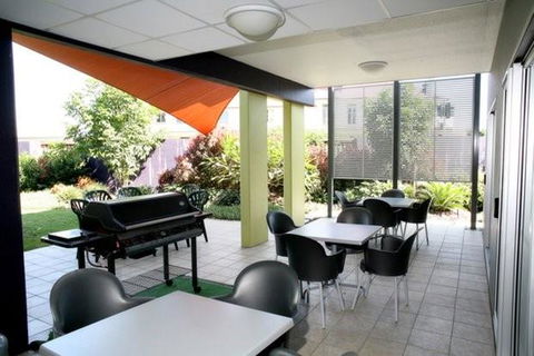 Rocklea International Hotel - Accommodation Georgetown 2