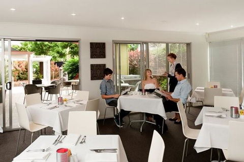 Rocklea International Hotel - Accommodation Georgetown 8
