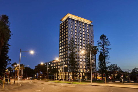 DoubleTree by Hilton Perth Waterfront - Accommodation Georgetown 2