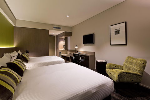 The Glen Hotel & Suites - Accommodation Georgetown 2
