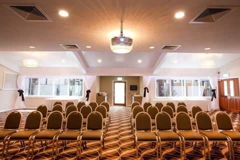 The Glen Hotel & Suites - Accommodation Georgetown 8