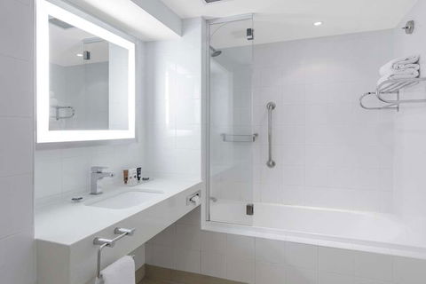 Amora Hotel Brisbane - Accommodation Georgetown 2