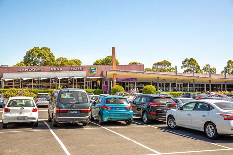 Nightcap at Sandown Park Hotel - Accommodation Georgetown 0