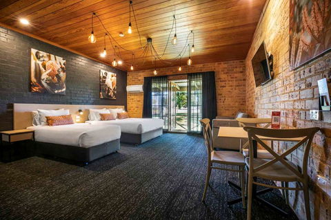 Macquarie Inn - Accommodation Georgetown 1