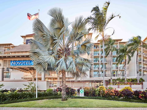 Novotel Cairns Oasis Resort - Accommodation Georgetown 0