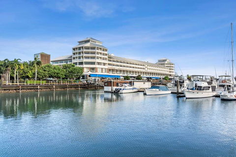 Shangri-La Hotel, The Marina - Accommodation Georgetown 0