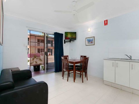 Cairns City Palms - Accommodation Georgetown 0