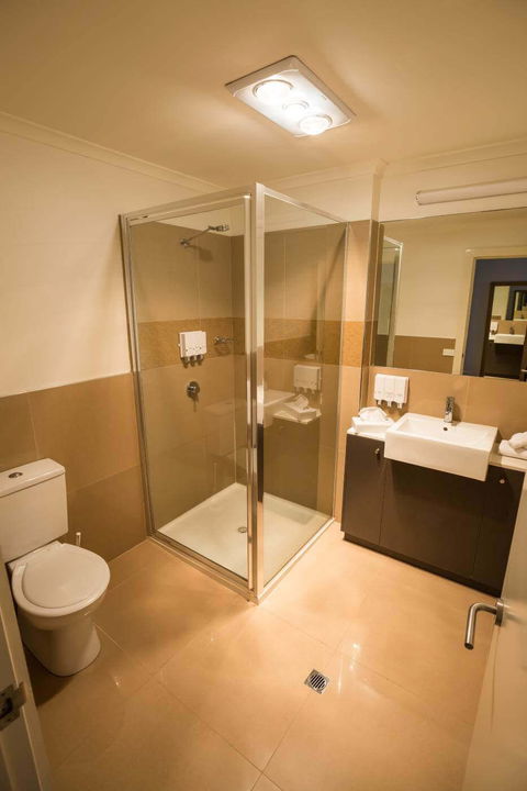 Bairnsdale International - Accommodation Georgetown 3