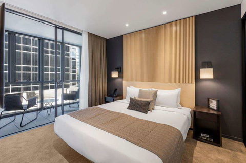 SKYE Suites Sydney - Accommodation Georgetown 3