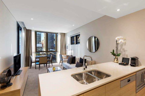 SKYE Suites Sydney - Accommodation Georgetown 4