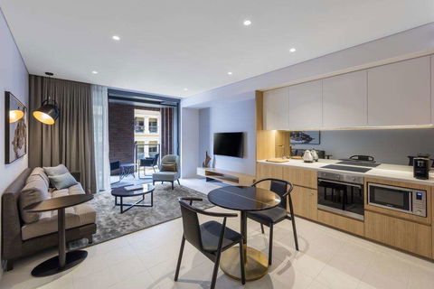 SKYE Suites Sydney - Accommodation Georgetown 6