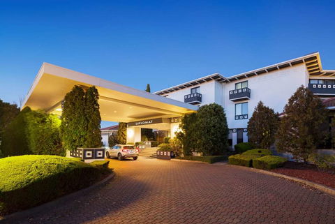 Ramada By Wyndham Diplomat Canberra - Accommodation Georgetown 0