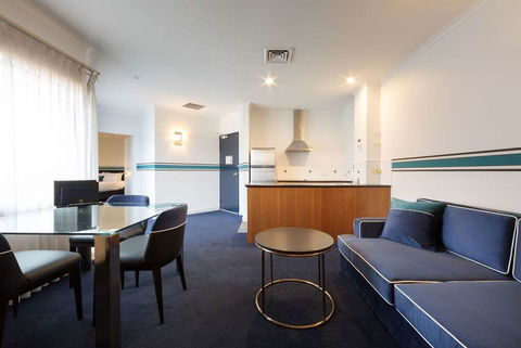 Ramada By Wyndham Diplomat Canberra - Accommodation Georgetown 8