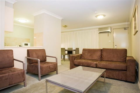 Pinnacle Apartments - Accommodation Georgetown 2