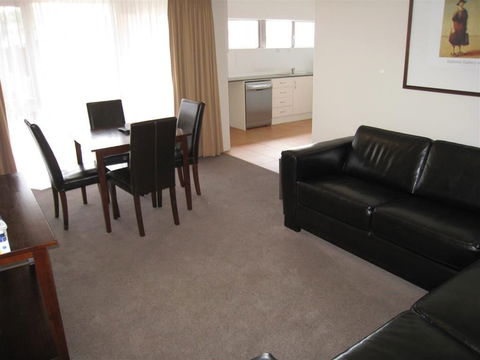 Forrest Hotel & Apartments - Accommodation Georgetown 3