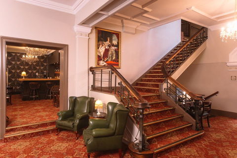Hadley's Orient Hotel - Accommodation Georgetown 2