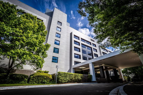 Crowne Plaza Canberra - Accommodation Georgetown 1