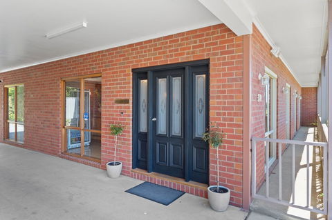 Burke & Wills Motor Inn - Accommodation Georgetown 2