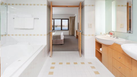 Crowne Plaza Perth - Accommodation Georgetown 13