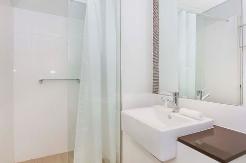Astra Apartments Perth - Accommodation Georgetown 4