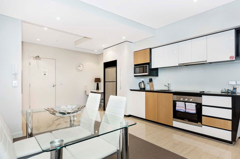 Astra Apartments Perth - Accommodation Georgetown 8