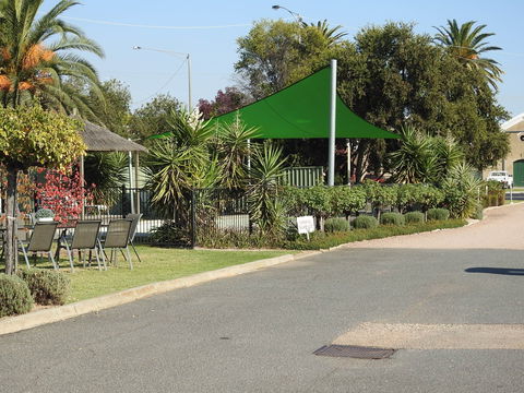 Wine Village Motor Inn - Accommodation Georgetown 3