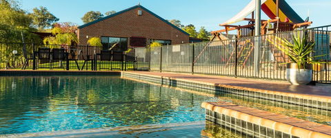 Blazing Stump Motel & Suites - Accommodation Georgetown 1