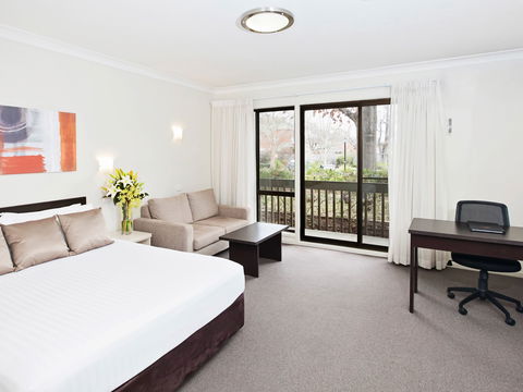 Ibis Styles Canberra Tall Trees - Accommodation Georgetown 0