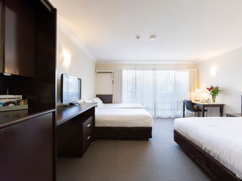 Ibis Styles Canberra Tall Trees - Accommodation Georgetown 2