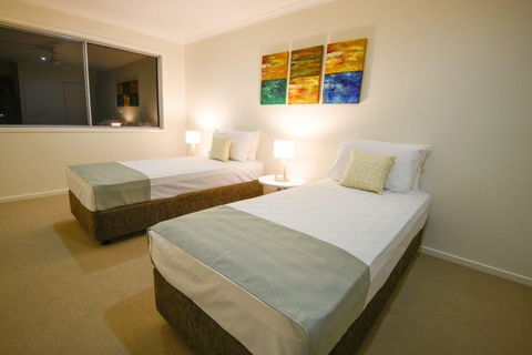 Direct Hotels - Breeze on Brightwater - Accommodation Georgetown 0