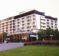 Hotel Adelaide International