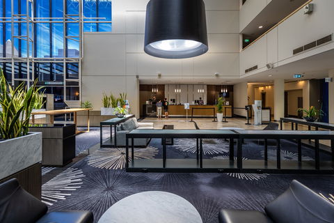 Crowne Plaza Canberra - Accommodation Georgetown 2