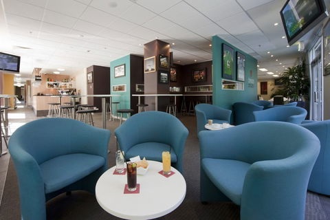 Pacific Suites Canberra - Accommodation Georgetown 3