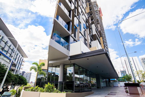 Arise Brisbane One - Accommodation Georgetown 0