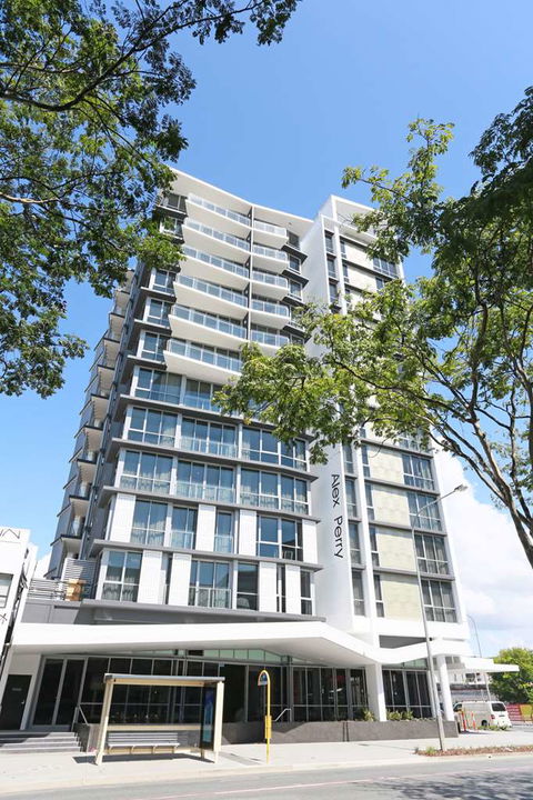 Alex Perry Hotel And Apartments - Accommodation Georgetown 0