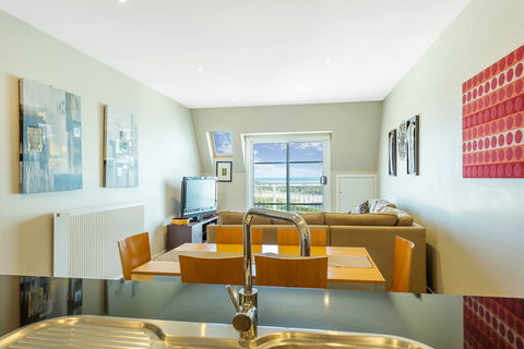 Deep Blue Hotel & Hot Springs - Accommodation Georgetown 1
