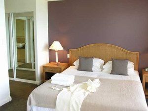 Sea Change Beachfront Apartments - Accommodation Georgetown 1