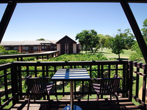 Novotel Swan Valley Vines Resort Hotel - Accommodation Georgetown 0