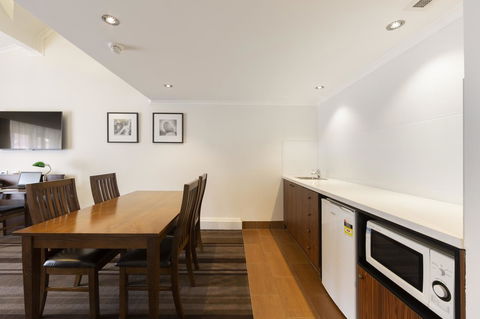 Mercure Canberra - Accommodation Georgetown 17