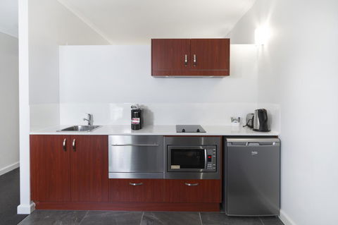 Abode Narrabundah - Accommodation Georgetown 1