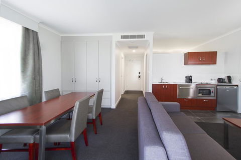 Abode Narrabundah - Accommodation Georgetown 7
