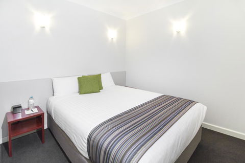Abode Narrabundah - Accommodation Georgetown 5