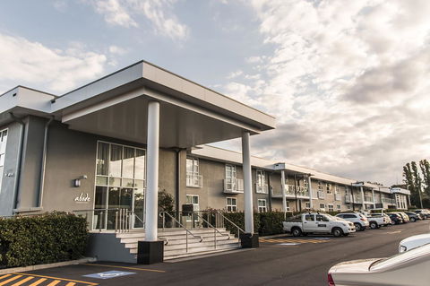 Abode Narrabundah - Accommodation Georgetown 0