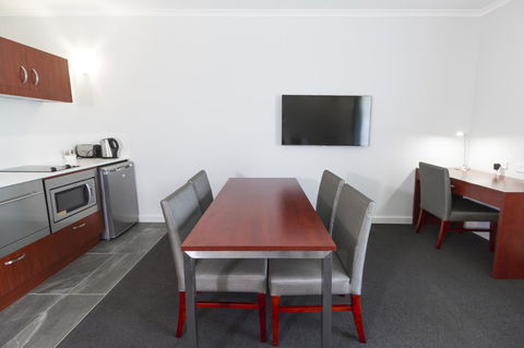 Abode Narrabundah - Accommodation Georgetown 8